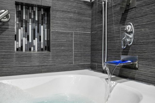 819 Campbell AVE, Roanoke, VA 24016