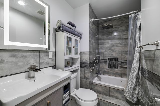 819 Campbell AVE, Roanoke, VA 24016