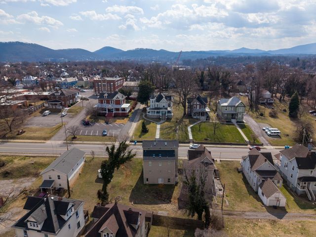 819 Campbell AVE, Roanoke, VA 24016