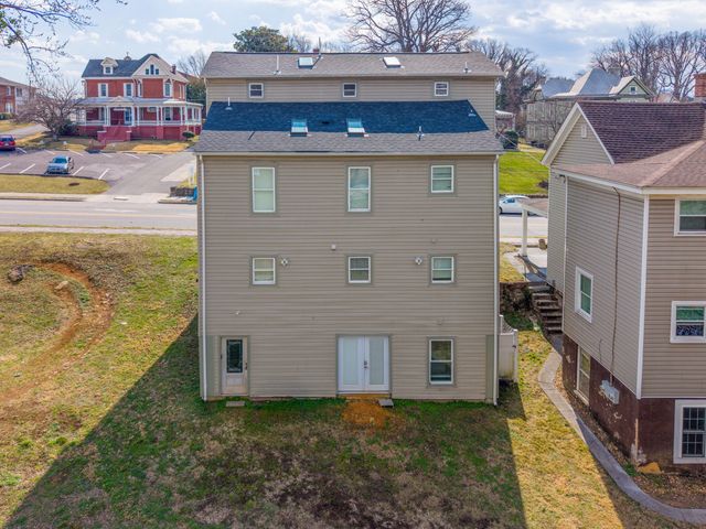 819 Campbell AVE, Roanoke, VA 24016