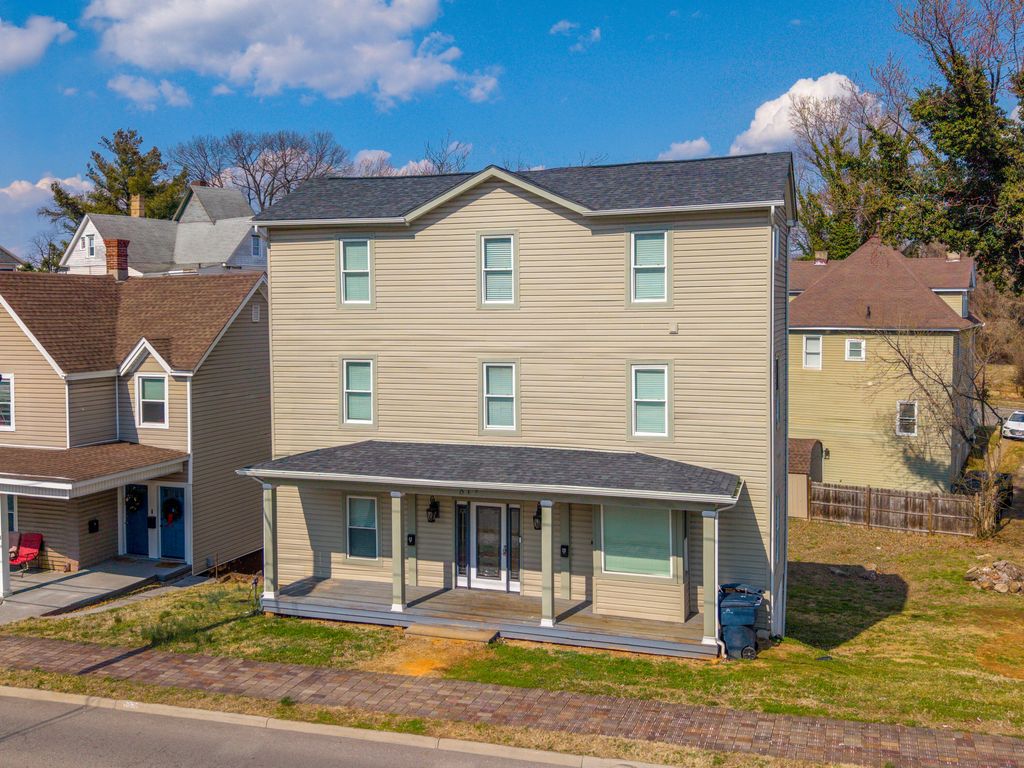 819 Campbell AVE, Roanoke, VA 24016