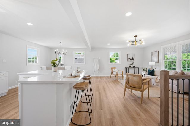 813 BRANFORD CIR, Lutherville Timonium, MD 21093