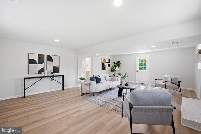 813 BRANFORD CIR, Lutherville Timonium, MD 21093