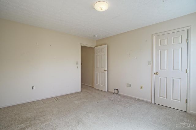 12061 Carrington Lane, Loveland, OH 45140