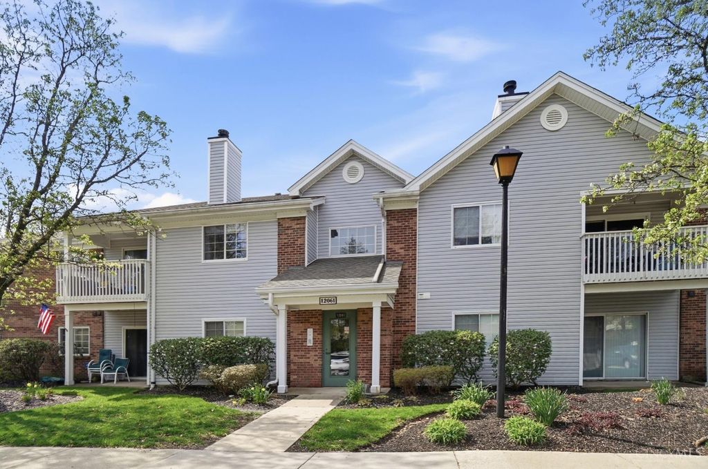 12061 Carrington Lane, Loveland, OH 45140