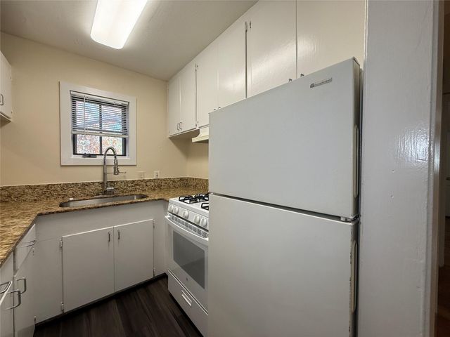 1801 Cortlandt Street 20, Houston, TX 77008