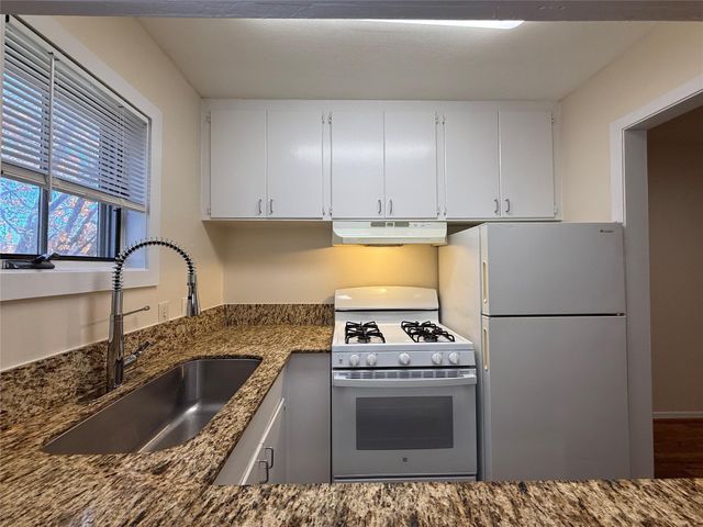 1801 Cortlandt Street 20, Houston, TX 77008