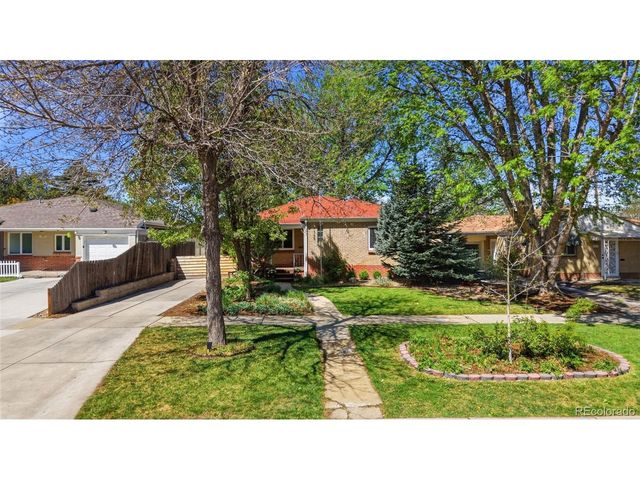 1365 Oneida St, Denver, CO 80220
