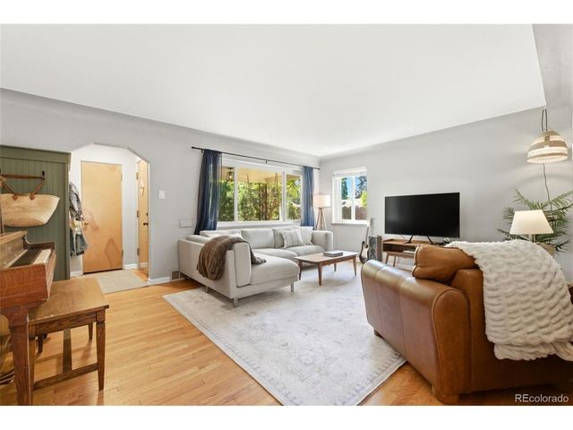 1365 Oneida St, Denver, CO 80220