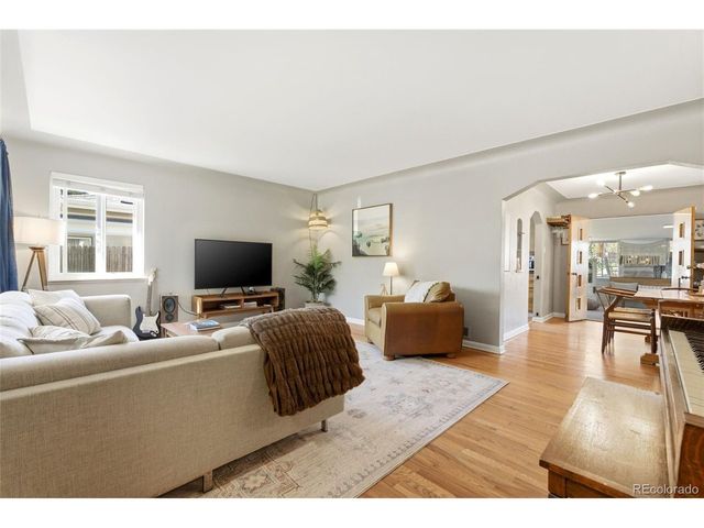 1365 Oneida St, Denver, CO 80220