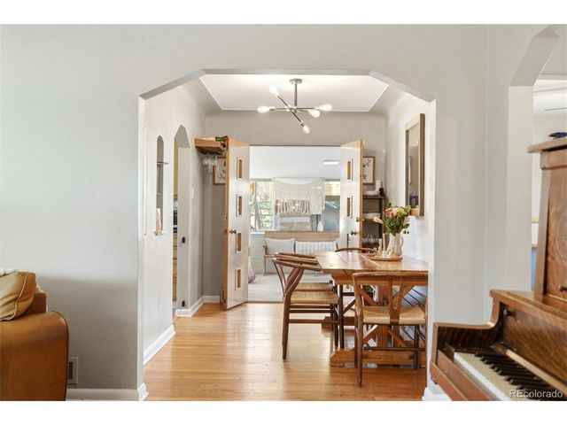1365 Oneida St, Denver, CO 80220