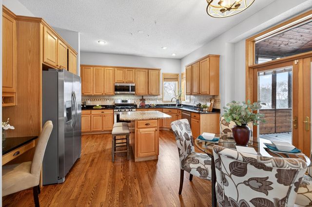 303 Bluff Road, Carver, MN 55315