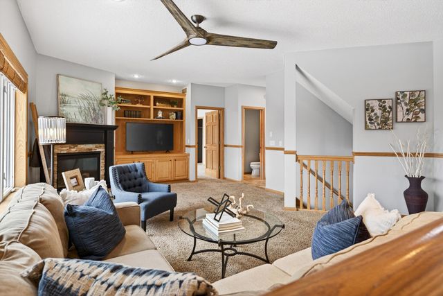 303 Bluff Road, Carver, MN 55315