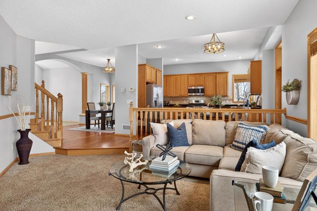 303 Bluff Road, Carver, MN 55315