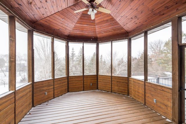 303 Bluff Road, Carver, MN 55315