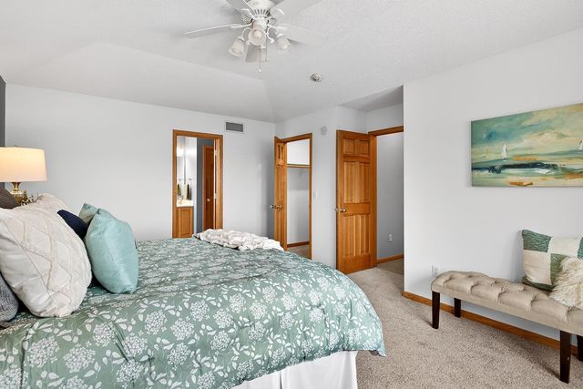 303 Bluff Road, Carver, MN 55315