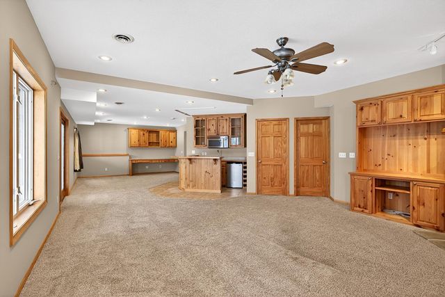 303 Bluff Road, Carver, MN 55315