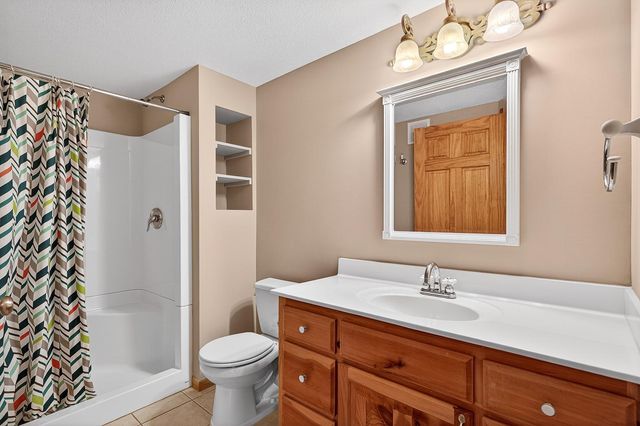 303 Bluff Road, Carver, MN 55315