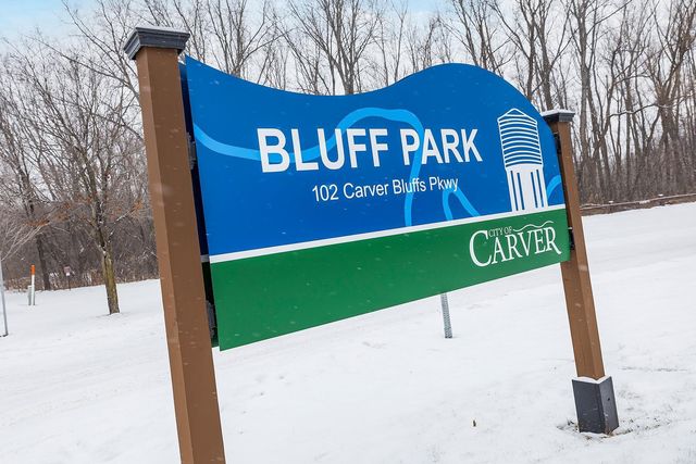 303 Bluff Road, Carver, MN 55315