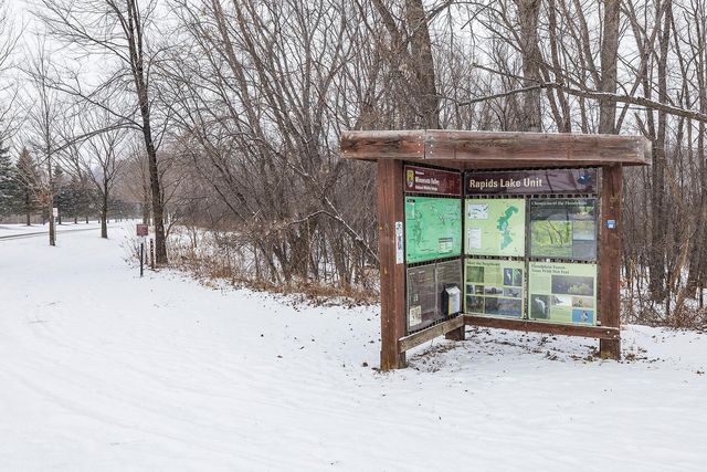 303 Bluff Road, Carver, MN 55315