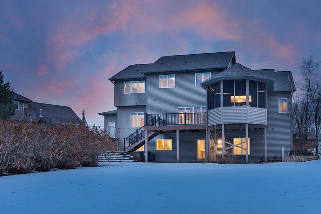 303 Bluff Road, Carver, MN 55315