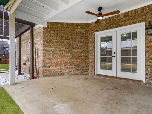 9716 W Valley Ranch Parkway, Irving, TX 75063