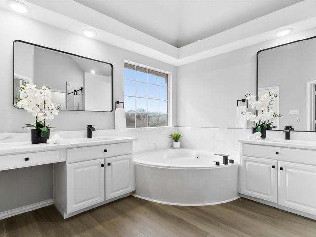 9716 W Valley Ranch Parkway, Irving, TX 75063