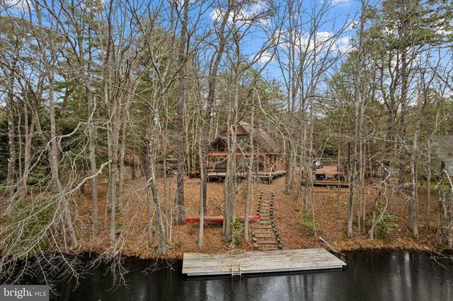 9 PINE RD, Medford, NJ 08055