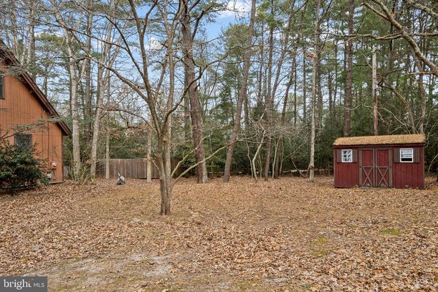 9 PINE RD, Medford, NJ 08055