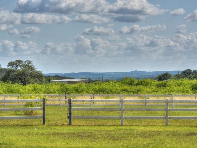 3535 W Fm 150, Kyle, TX 78640