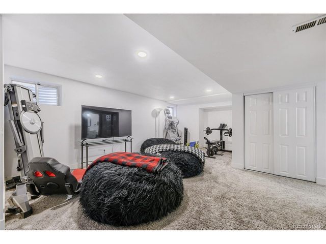 211 Durham Ct, Castle Pines, CO 80108