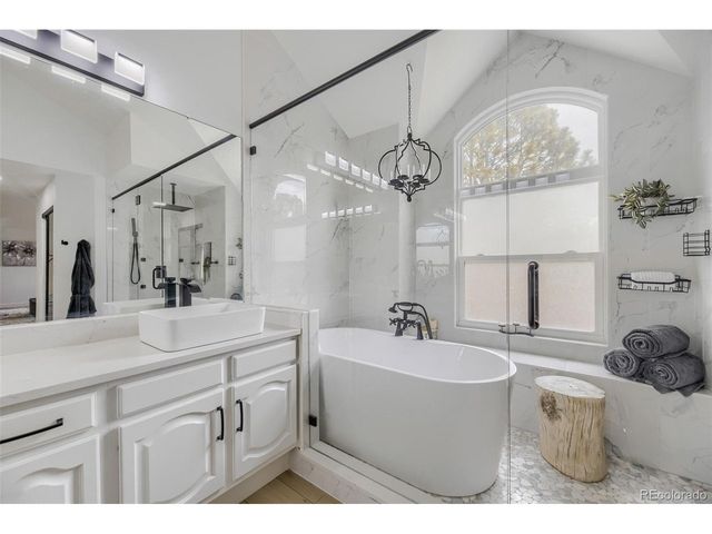 211 Durham Ct, Castle Pines, CO 80108