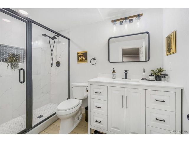 211 Durham Ct, Castle Pines, CO 80108