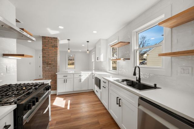 910 Apex St, Nashville, TN 37206