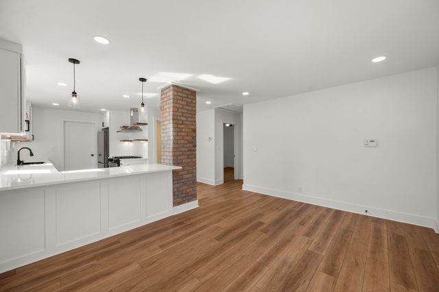 910 Apex St, Nashville, TN 37206