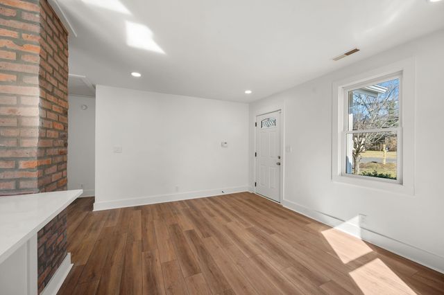 910 Apex St, Nashville, TN 37206