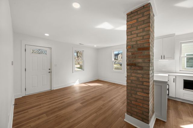 910 Apex St, Nashville, TN 37206