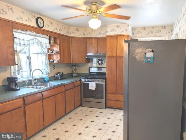 85 SAVO AVE, Lancaster, PA 17601