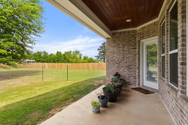 16889 County Road 3224, Winona, TX 75792