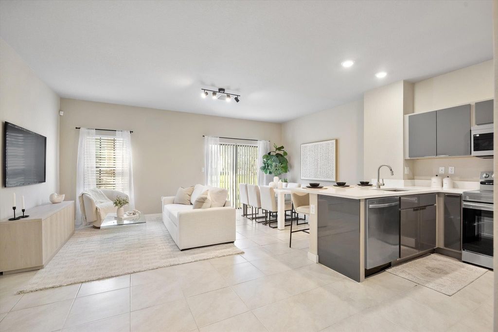 751 SW 11th Street, Florida City, FL 33034