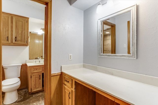 3211 Bluegrass Drive, Midlothian, TX 76065