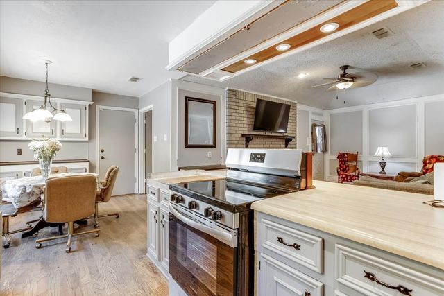 3211 Bluegrass Drive, Midlothian, TX 76065