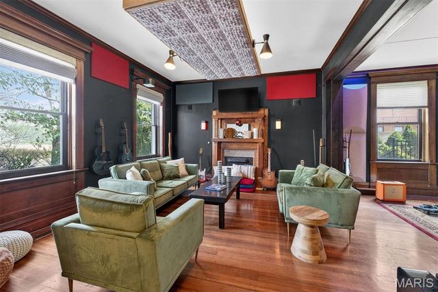 3500 Russell Boulevard, St Louis, MO 63104