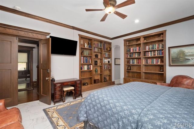 3500 Russell Boulevard, St Louis, MO 63104