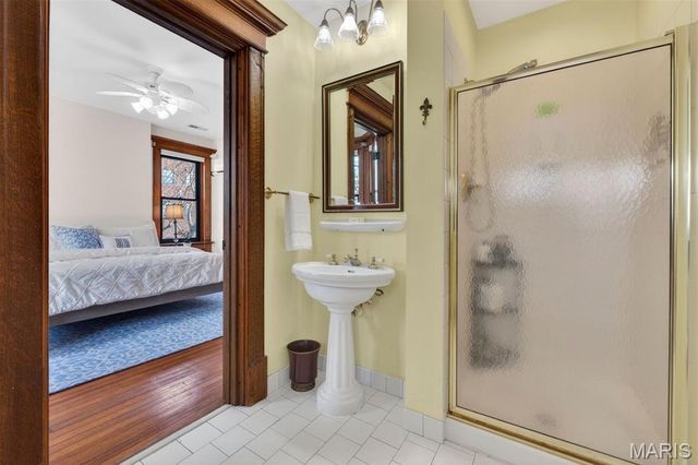 3500 Russell Boulevard, St Louis, MO 63104