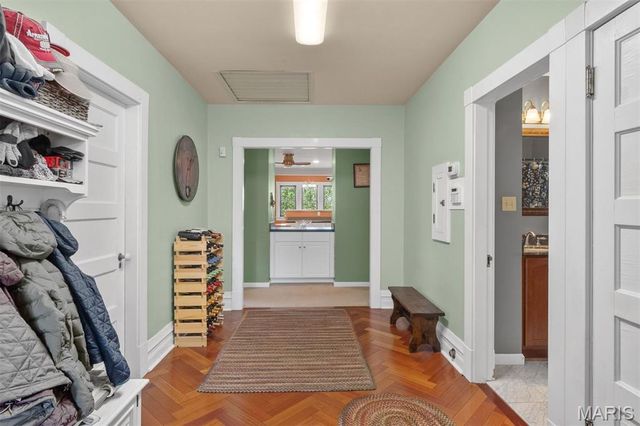 3500 Russell Boulevard, St Louis, MO 63104