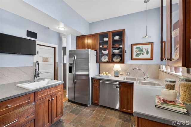 3500 Russell Boulevard, St Louis, MO 63104