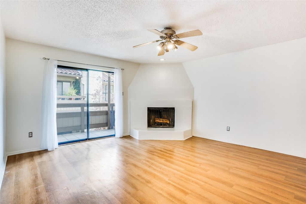 7640 W Greenway Boulevard 6B, Dallas, TX 75209