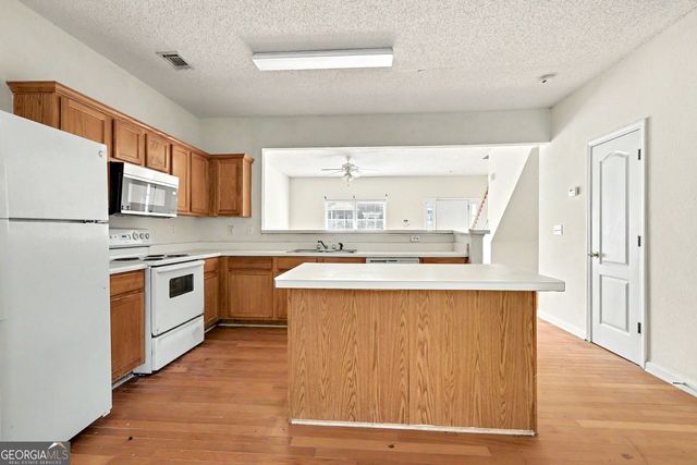 190 Madeline Court, Mcdonough, GA 30253