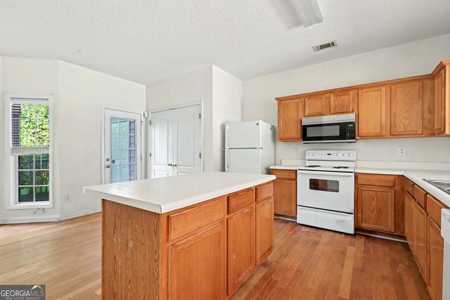 190 Madeline Court, Mcdonough, GA 30253